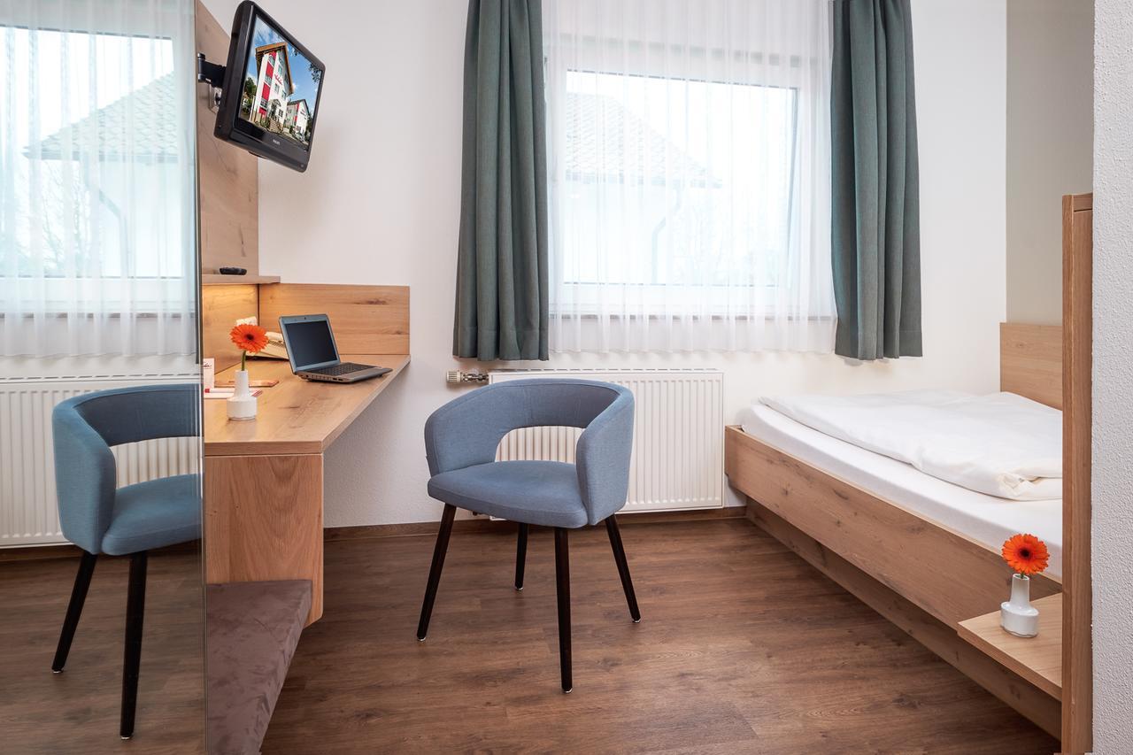 Hotel Heuboden Umkirch Extérieur photo